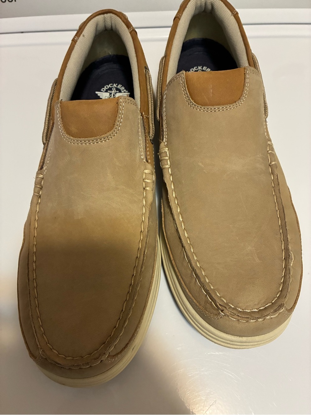 Dockers Men’s Tan Slip-On Leather Loafers